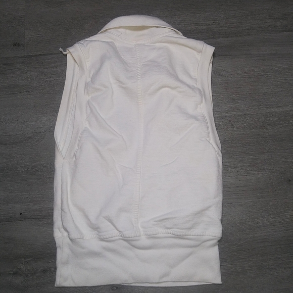Citizens of Humanity| Fleece Sleeveless Shirt XS - Picture 2 of 5